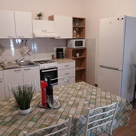 סלינה Apartmani Goga מראה חיצוני תמונה